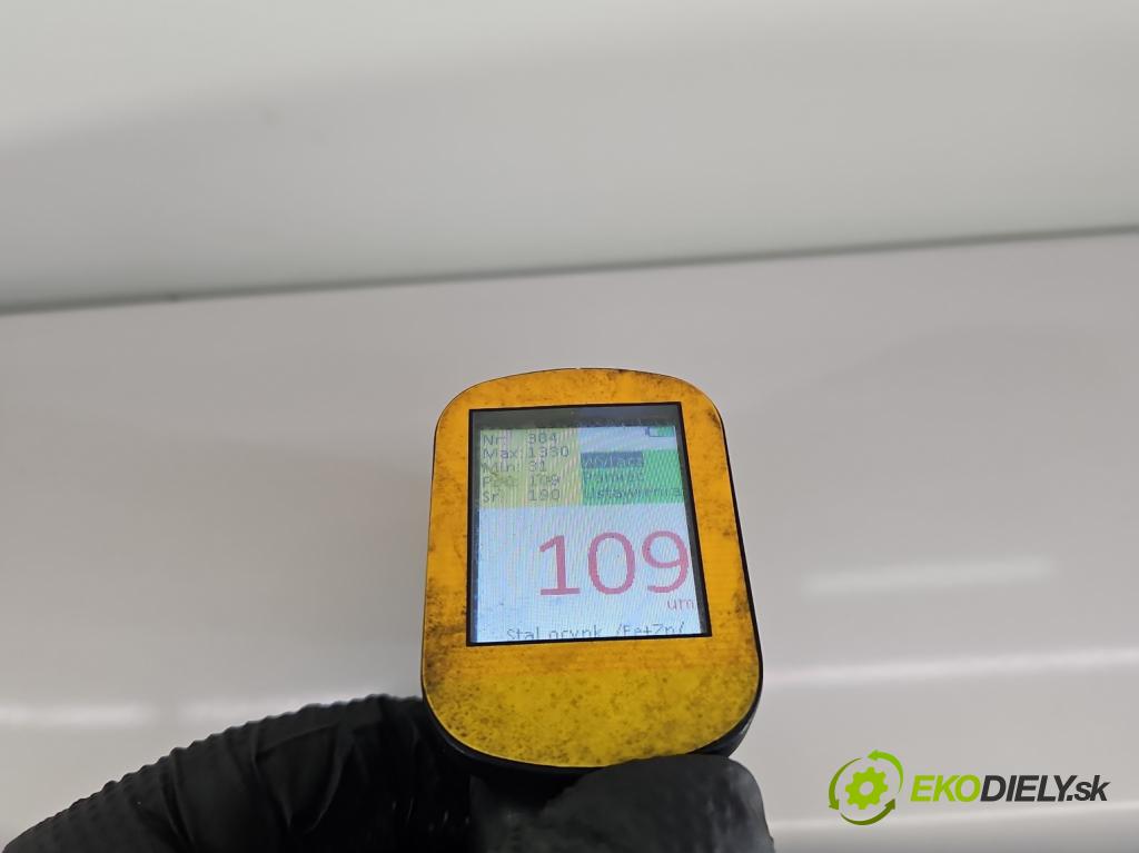 Vw Golf IV 1997-2003 1.6 SR 101 hp manual 74 kW 1595 cm3 5- zadní kufrové dveře  (Zadní kapota (kufr))