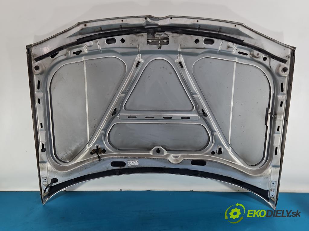 Vw Golf IV 1997-2003 1.6 SR 101 hp manual 74 kW 1595 cm3 5- kapota přední