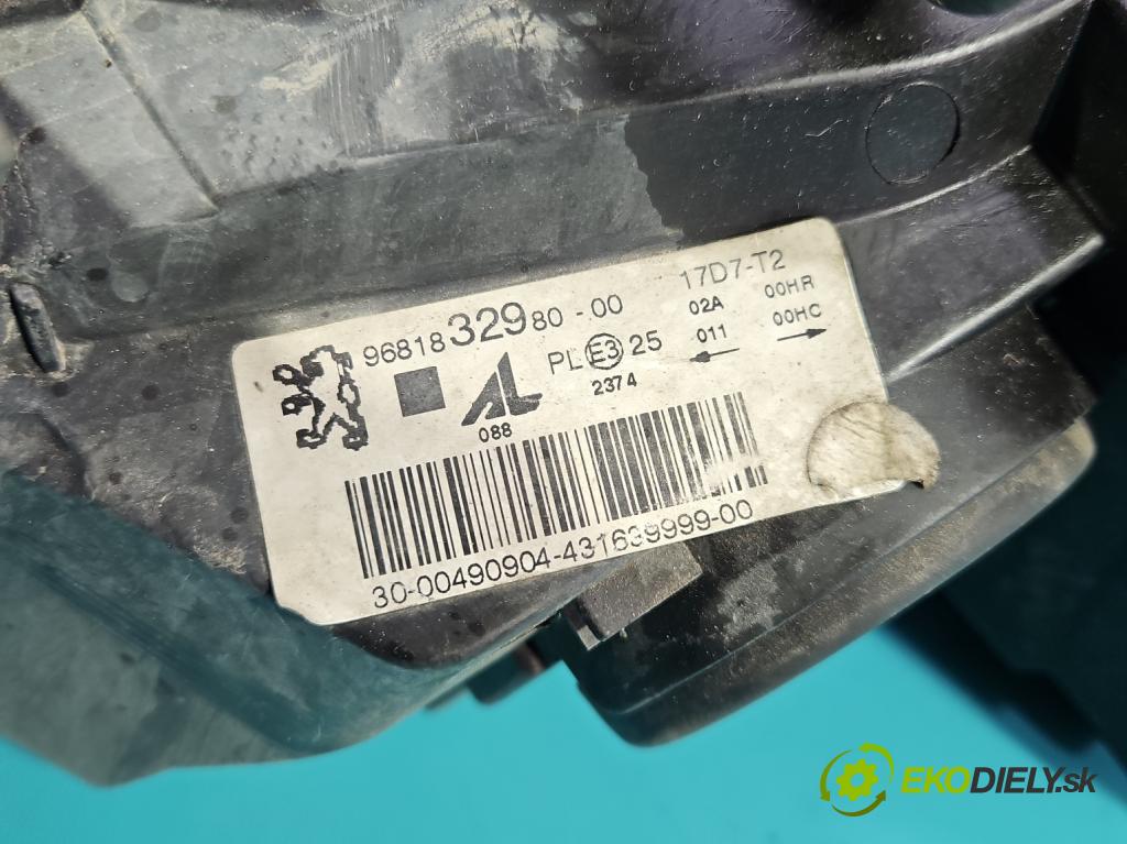 Peugeot 307 1.6 hdi 90 HP manual 66 kW 1560 cm3 5- Reflektor: pravý 9681832980-00 (Svetlo predné pravé)