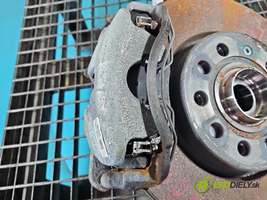 MG MG3  24- 1.5 16V 116 HP manual 85 kW 1495 cm3 5- brzdič predné ľavý  (Kľučka dverí ostatné)