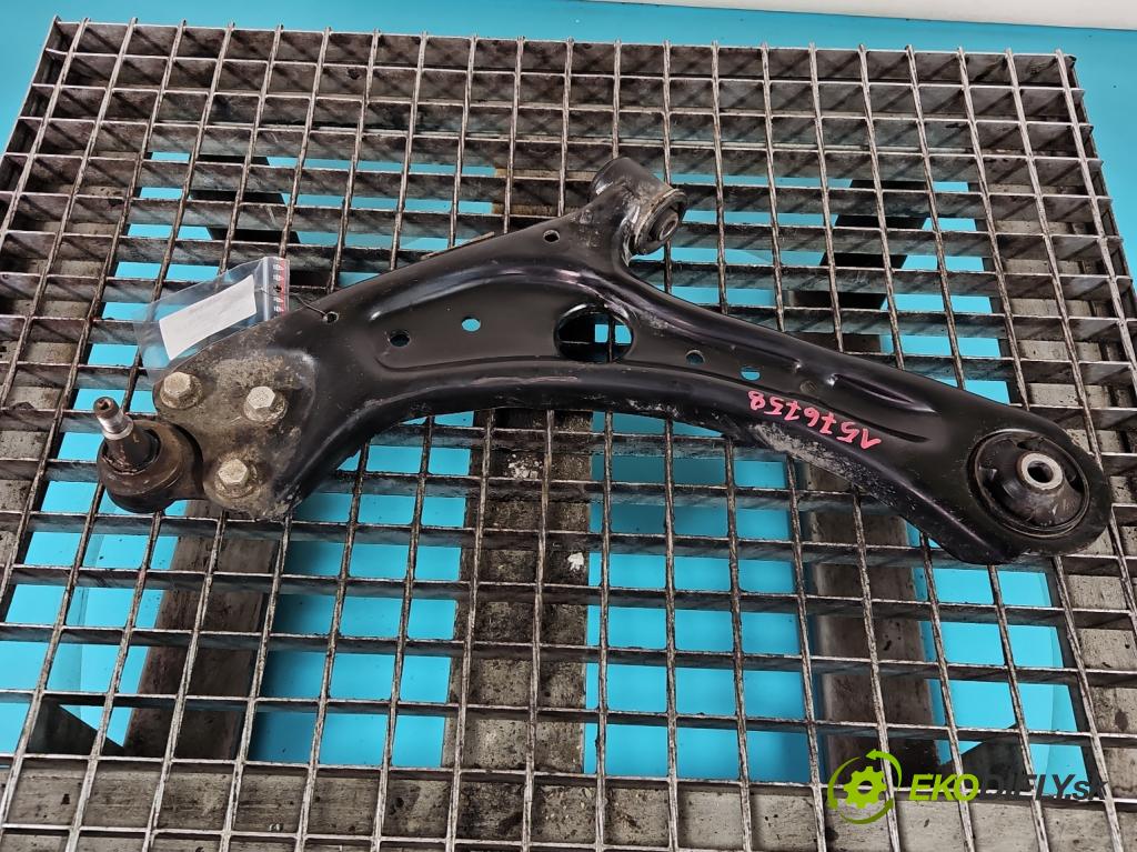 MG MG3  24- 1.5 16V 116 HP manual 85 kW 1495 cm3 5- predné ľavý  (Kľučka dverí ostatné)