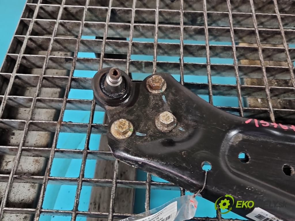 MG MG3  24- 1.5 16V 116 HP manual 85 kW 1495 cm3 5- predné pravý  (Kľučka dverí ostatné)