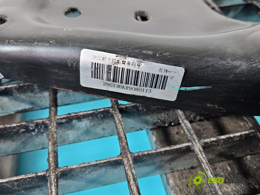 MG MG3  24- 1.5 16V 116 HP manual 85 kW 1495 cm3 5- predné pravý  (Kľučka dverí ostatné)