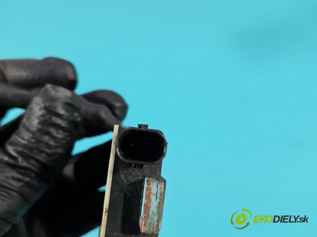 Skoda Fabia III 2014- 2021 1.0 TSI 95 HP manual 70 kW 999 cm3 5- kontakt mínus: 6C0915181D