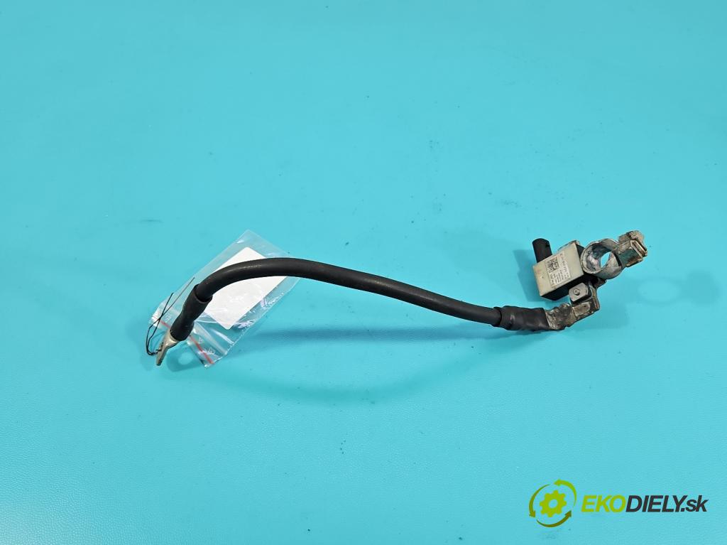 Skoda Fabia III 2014- 2021 1.0 TSI 95 HP manual 70 kW 999 cm3 5- kontakt mínus: 6C0915181D