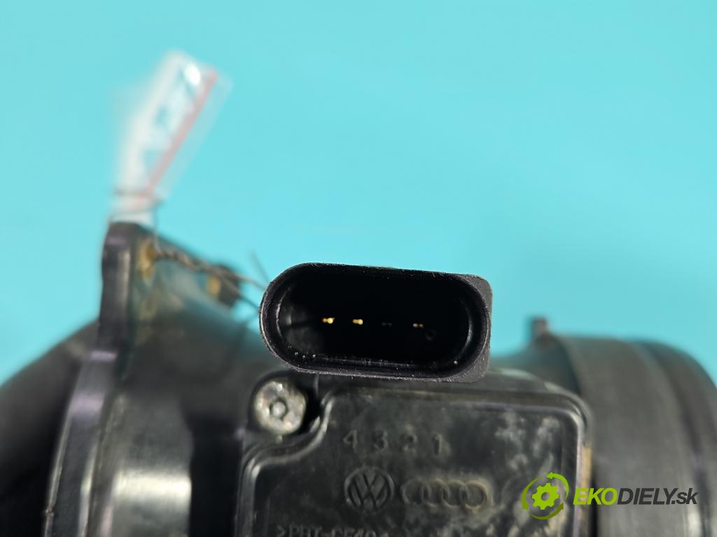 Vw Golf IV 1997-2003 1.6 SR 101 hp manual 74 kW 1595 cm3 5- váha vzduchu 06A906461B (Snímač hmotnosti vzduchu)