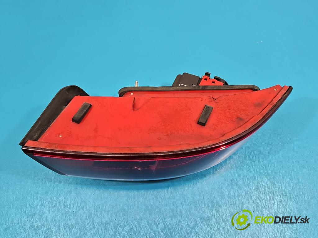 Alfa romeo 159 1.9 jtd 150 HP manual 110 kW 1910 cm3 4- svetlo / reflektor zadné ľavé 50504821 (Kľučka dverí ostatné)