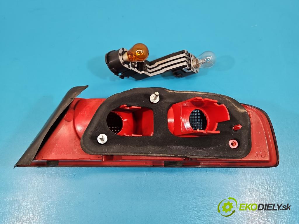 Alfa romeo 159 1.9 jtd 150 HP manual 110 kW 1910 cm3 4- svetlo / reflektor zadné ľavé 50504821 (Kľučka dverí ostatné)