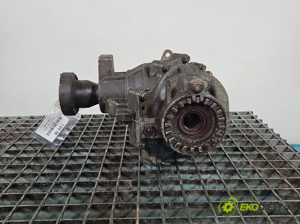 Volvo XC90 I 2002-2014 2.5 T 209KM automatic 154 kW 2521 cm3 5- Redukce: 1023808