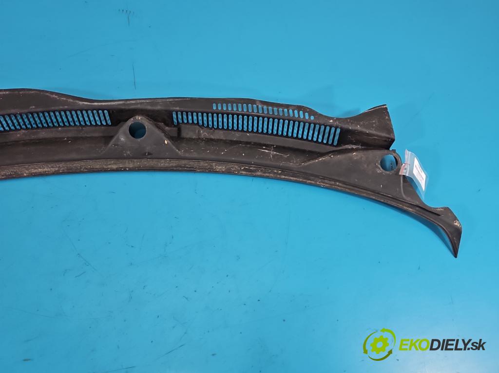 Vw Golf IV 1997-2003 1.6 SR 101 HP manual 74 kW 1595 cm3 5- torpédo 1J1819415G (Torpédo (plast pod čelným sklom))