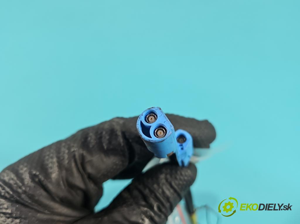 Opel Zafira B 2005-2014 1.9 cdti 150 hp manual 110 kW 1910 cm3 5- Antena