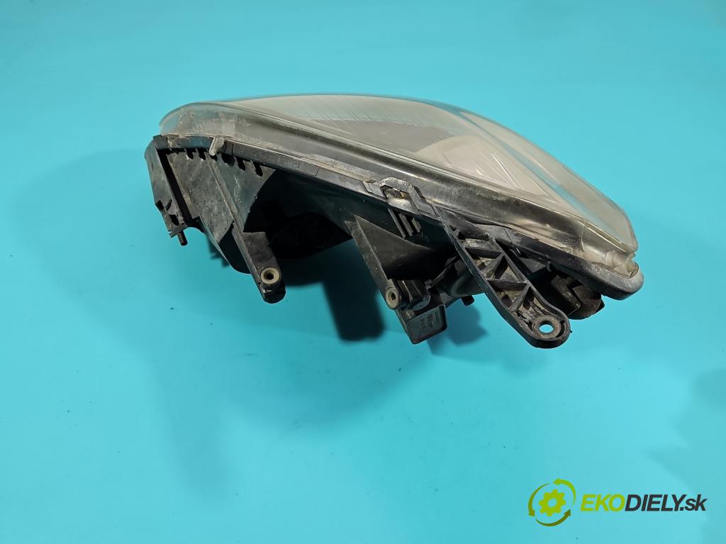 Opel Zafira B 2005-2014 1.9 cdti 150 HP manual 110 kW 1910 cm3 5- Reflektor: pravý 24451053RH (Svetlo predné pravé)