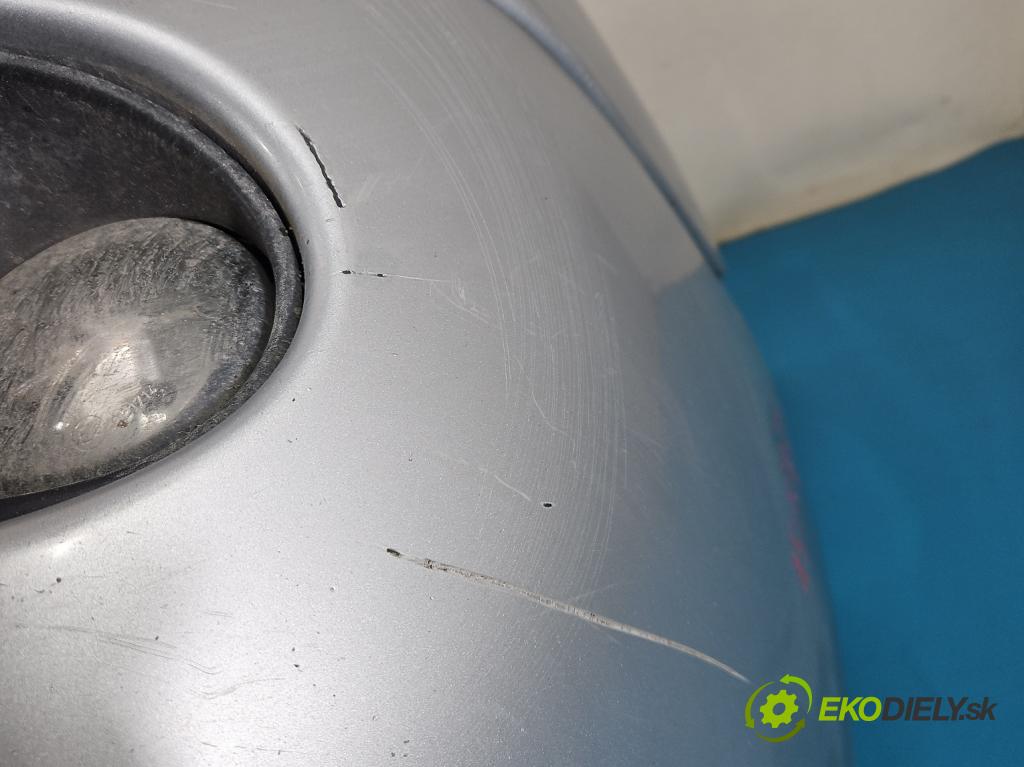 Citroen Xsara Picasso 1.8 16V 116 HP manual 85 kW 1749 cm3 5- nárazník predné  (Kľučka dverí ostatné)