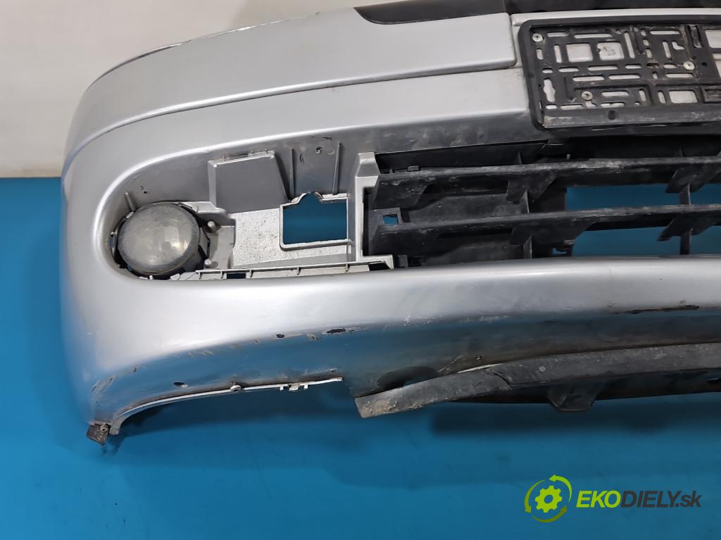 Citroen Xsara Picasso 1.8 16V 116 hp manual 85 kW 1749 cm3 5- nárazník přední  (Klika dveří ostatní)