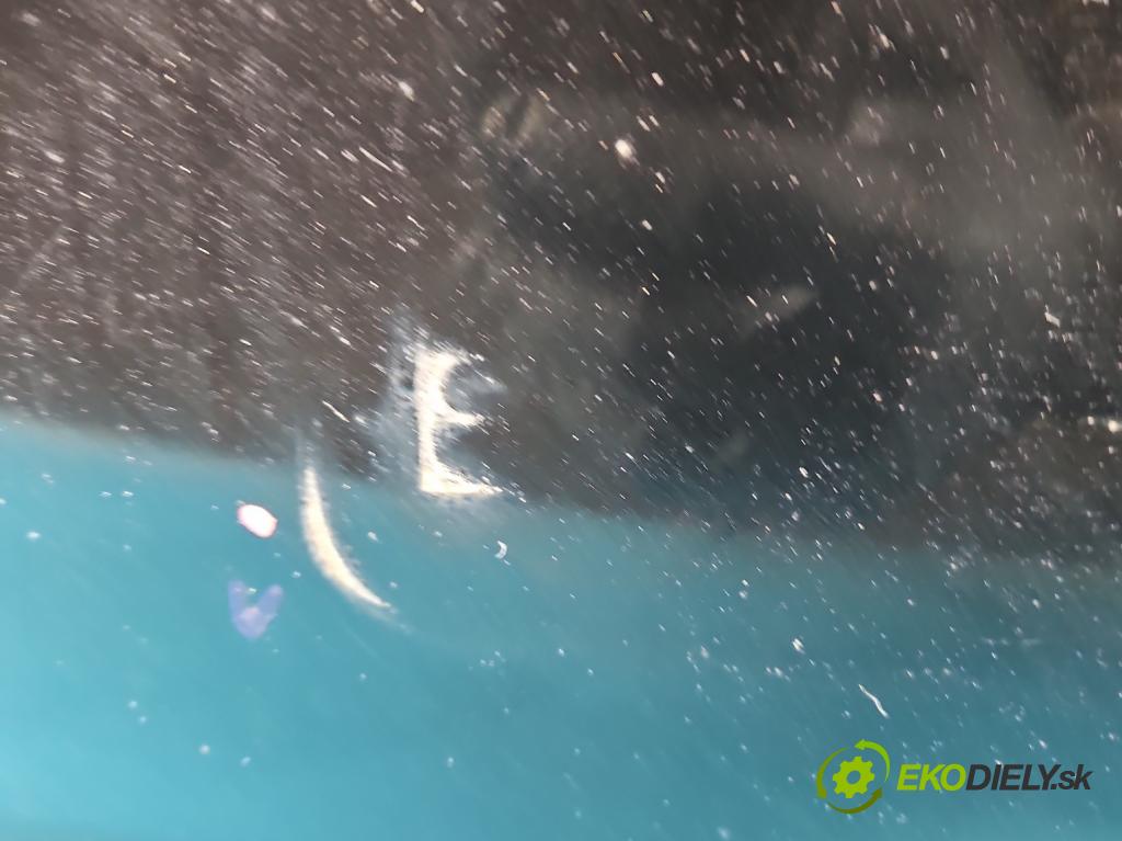 Lexus NX I 2014-2021 2.5 16V 155 HP automatic 114 kW 2494 cm3 5- zadna kufor  (Kapota zadná (kufor))