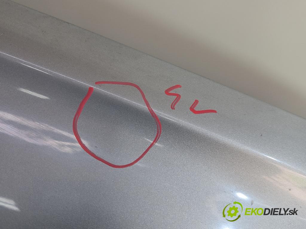 Audi A8 D4 2009-2017 2.0 TFSI 211KM automatic 155 kW 1984 cm3 4- blatník predné pravý  (Kľučka dverí ostatné)