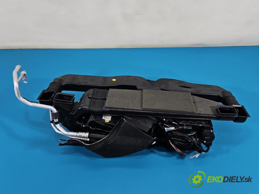 Audi A8 D4 2009-2017 2.0 TFSI 211KM automatic 155 kW 1984 cm3 4- ventilátor vzduchu 8R0820021