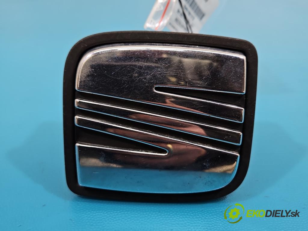 Seat Ibiza IV 6J 2008-2017 1.4 16V 86 HP manual 63 kW 1390 cm3 5- rukoväť kufrové dvere zadné 6J4827565