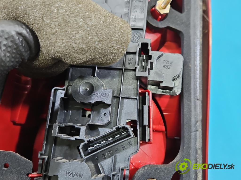 Vw Passat B5 1995-2005 1.6 8V 102 HP manual 75 kW 1595 cm3 5- svetlo / reflektor zadné pravé 3B9945096AA (Kľučka dverí ostatné)