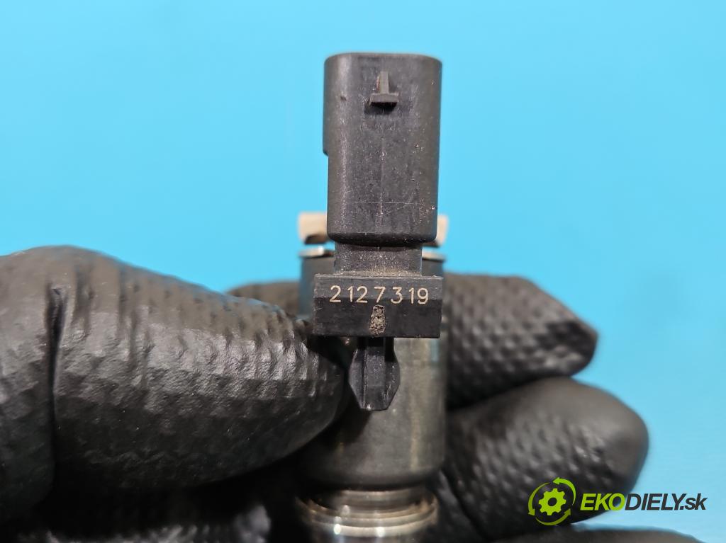 Skoda Octavia III 2013- 1.5 TSI 150 HP manual 110 kW 1498 cm3 5- vstrek 05E906036F (Vstrekovač paliva)