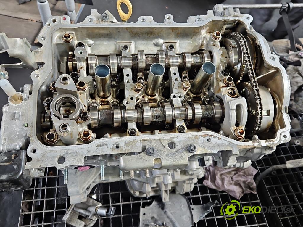 Toyota Corolla E21 2019- 1.5 12V 125 HP automatic 92 kW 1490 cm3 4- motor benzín: M15A