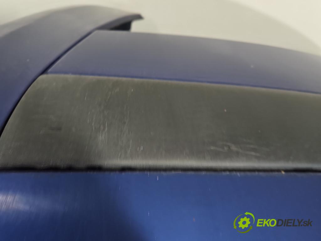 Vw Passat B5 1995-2005 1.6 8V 102 hp manual 75 kW 1595 cm3 5- nárazník přední  (Klika dveří ostatní)