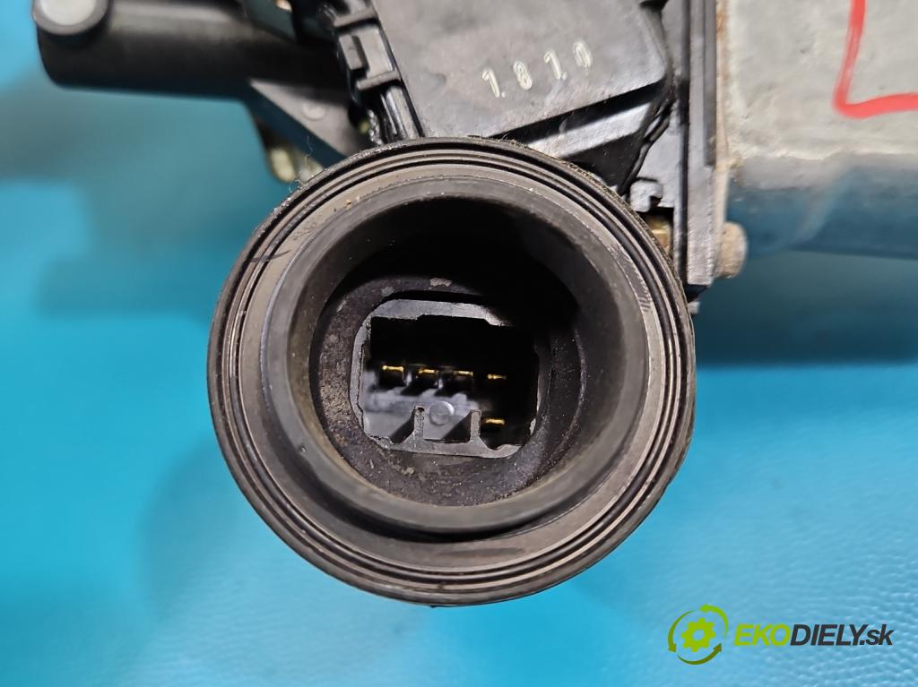 Toyota Rav4 II 2000-2005 2.0 D4D 1CD 133 HP manual 98 kW 1995 cm3 5- mechanizmus okna predné ľavý 85720-42070