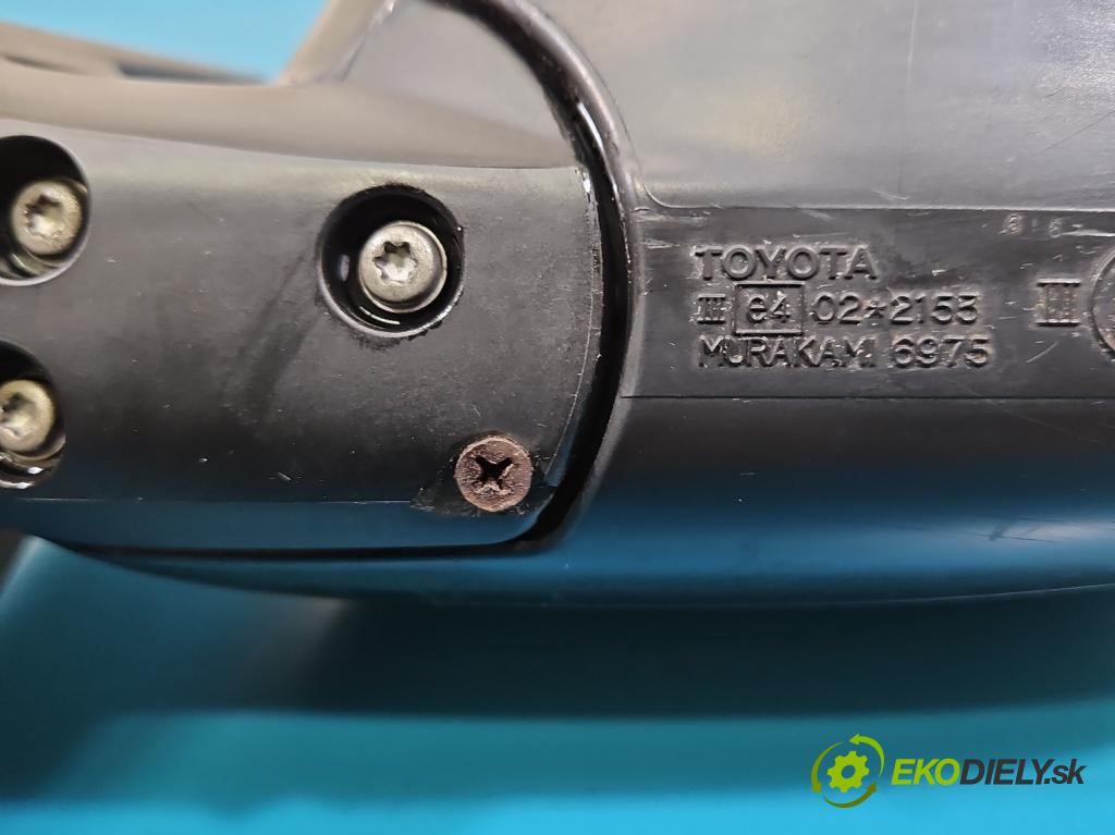 Toyota Rav4 II 2000-2005 2.0 D4D 1CD 133 hp manual 98 kW 1995 cm3 5- zpětné zrcátko pravé  (Klika dveří ostatní)