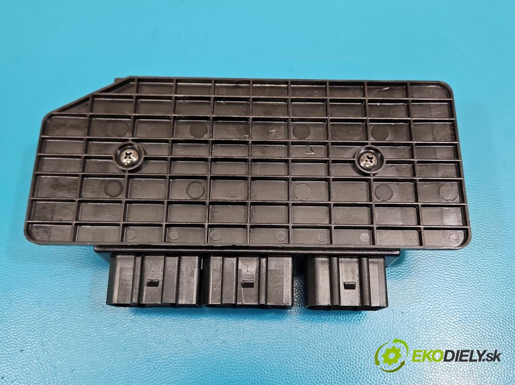 Vw Passat B5 1995-2005 1.6 8V 102 HP manual 75 kW 1595 cm3 5- riadiaca jednotka komfortu 1C0959799A
