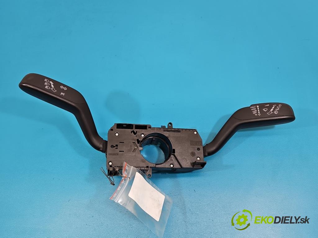 Seat Ibiza IV 6J 2008-2017 1.4 16V 86 HP manual 63 kW 1390 cm3 5- prepínač komplex: 7H0953503GF (Prepínacie páčky pod volantom)