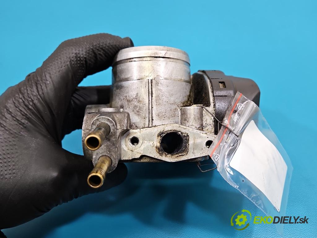 Vw Passat B5 1995-2005 1.6 8V 102 HP manual 75 kW 1595 cm3 5- klapka 06B133062D (Škrtiaca klapka)