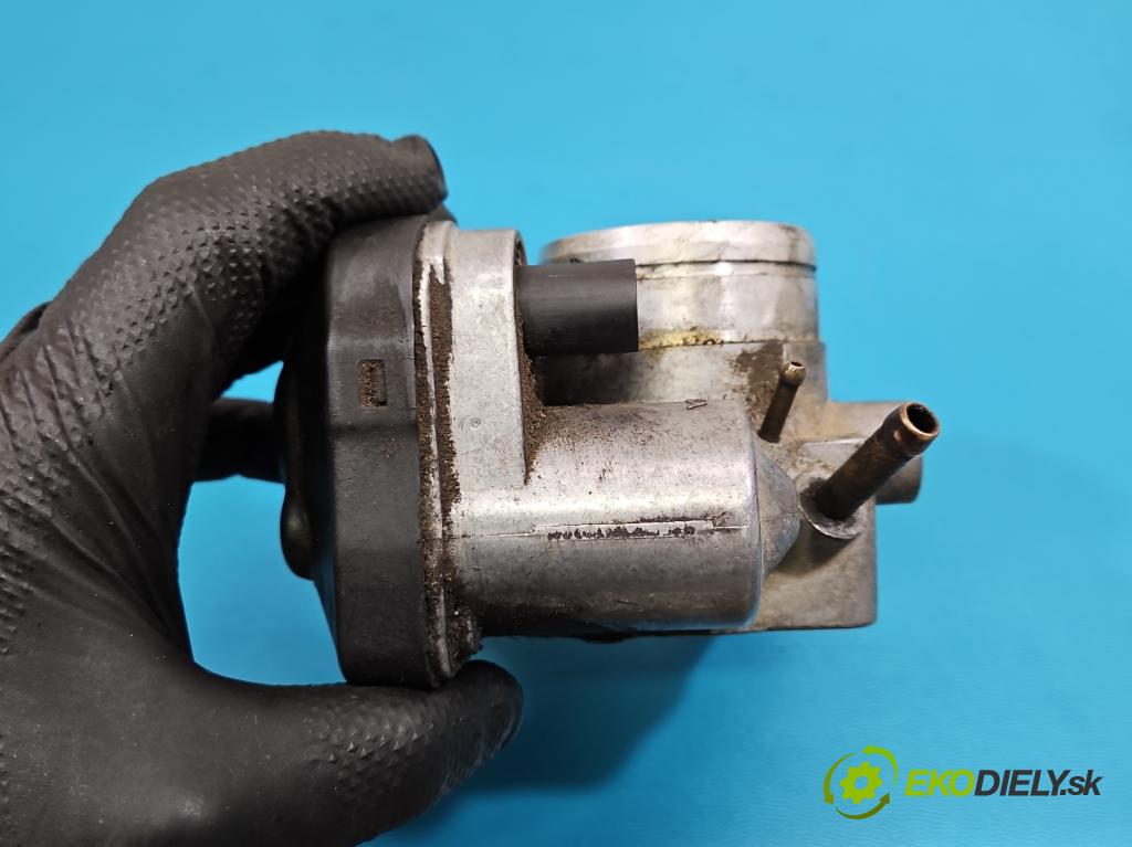 Vw Passat B5 1995-2005 1.6 8V 102 HP manual 75 kW 1595 cm3 5- klapka 06B133062D (Škrtiaca klapka)