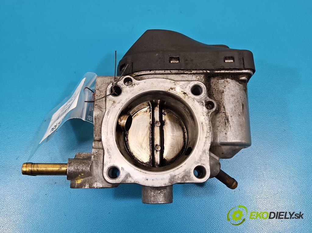 Vw Passat B5 1995-2005 1.6 8V 102 HP manual 75 kW 1595 cm3 5- klapka 06B133062D (Škrtiaca klapka)