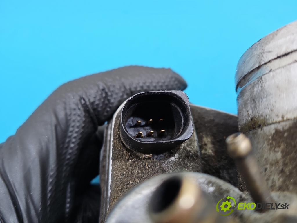 Vw Passat B5 1995-2005 1.6 8V 102 HP manual 75 kW 1595 cm3 5- klapka 06B133062D (Škrtiaca klapka)