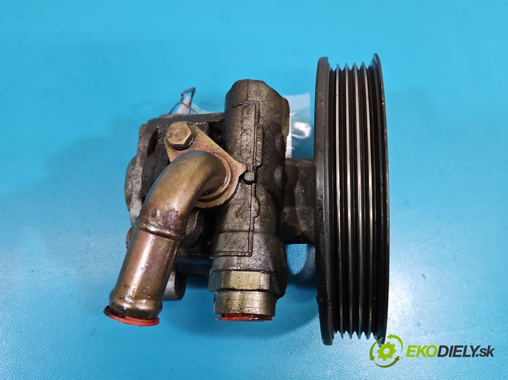 Vw Passat B5 1995-2005 1.6 8V 102 HP manual 75 kW 1595 cm3 5- čerpadlo posilovač 8D0145156L (Servočerpadlo)