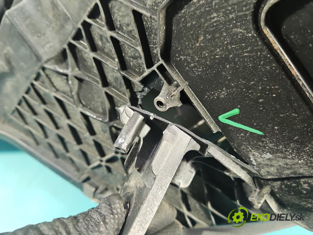 Skoda Yeti 2009-2017 2.0 tdi 110 HP manual 81 kW 1968 cm3 5- Reflektor: pravý 5L1941018A (Svetlo predné pravé)