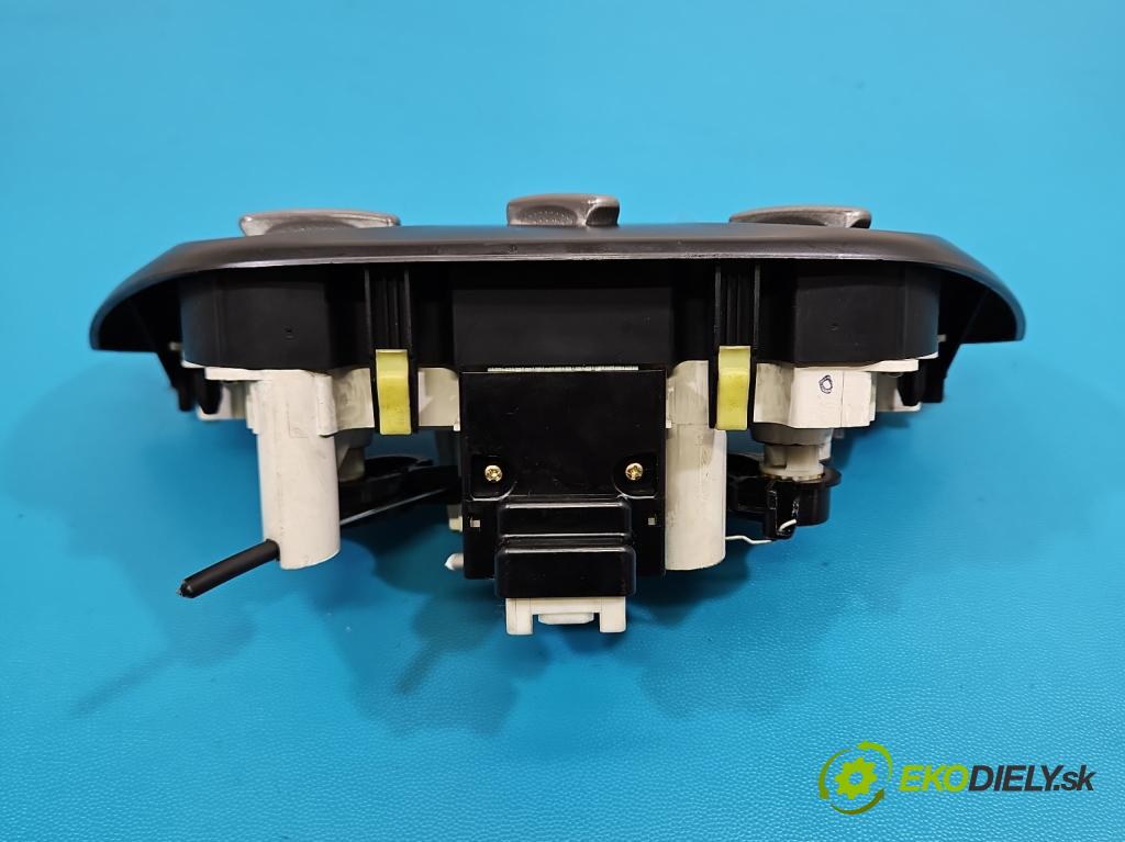 Toyota Rav4 II 2000-2005 2.0 D4D 1CD 133 HP manual 98 kW 1995 cm3 5- panel kúrenia 55900-42150