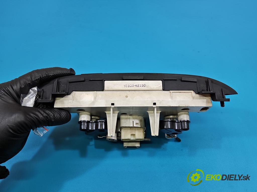 Toyota Rav4 II 2000-2005 2.0 D4D 1CD 133 HP manual 98 kW 1995 cm3 5- panel kúrenia 55900-42150