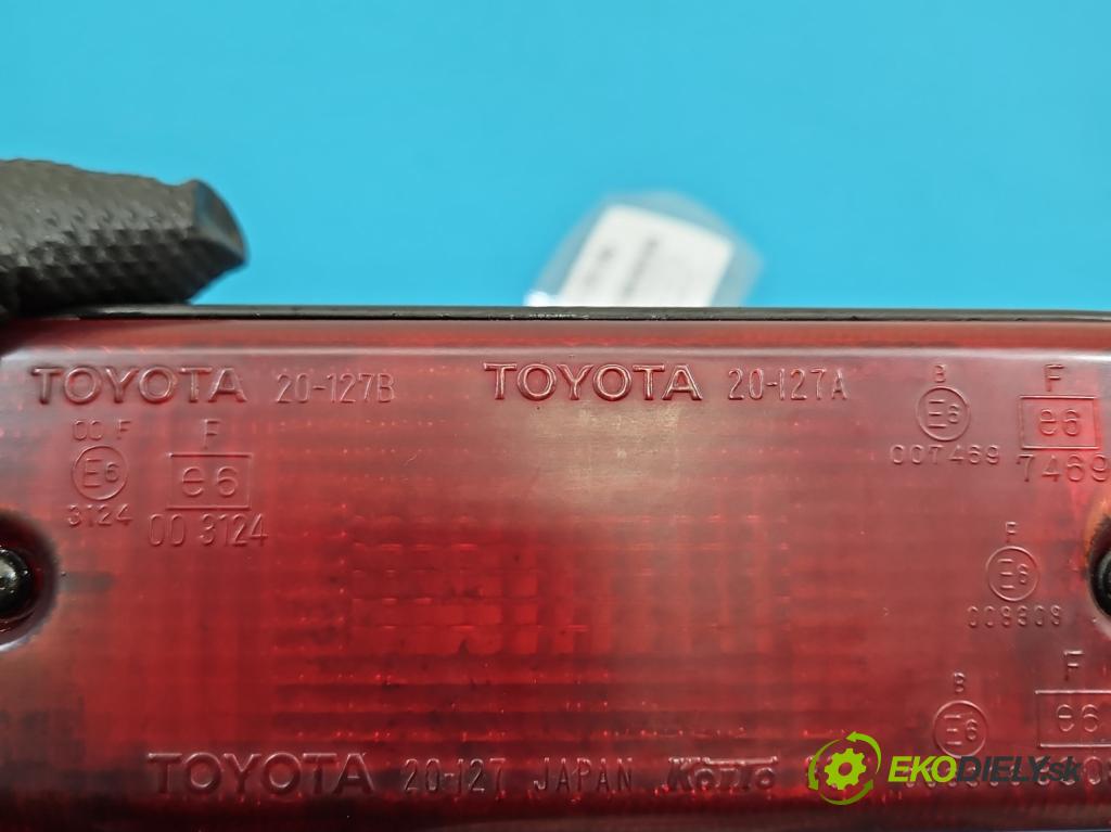 Toyota Rav4 II 2000-2005 2.0 D4D 1CD 133 HP manual 98 kW 1995 cm3 5- svetlo / reflektor zadné ľavé nárazník 20-127A