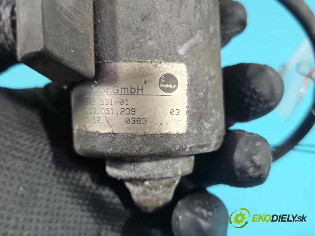 Volvo XC90 I 2002-2014 2.5 T 209KM automatic 154 kW 2521 cm3 5- čerpadlo rotačný 30630398