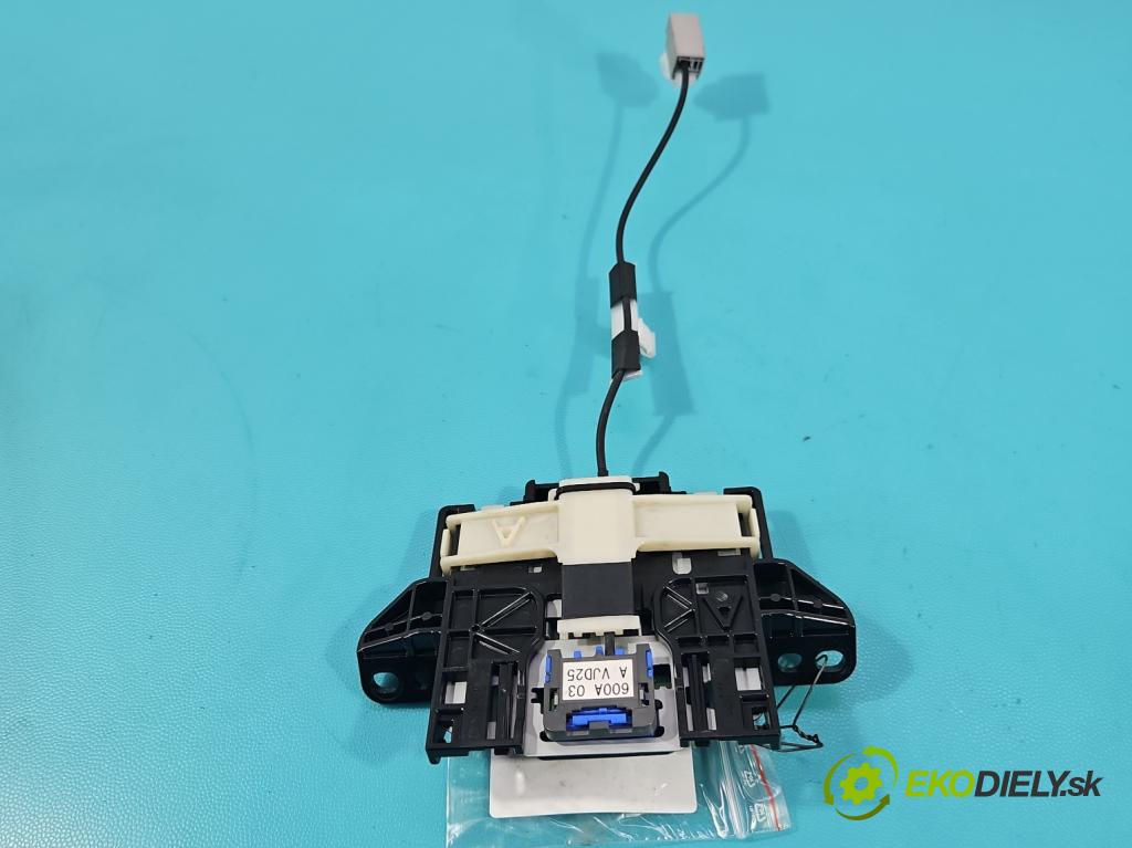 Lexus NX I 2014-2021 2.5 16V 155 HP automatic 114 kW 2494 cm3 5- Antena 86147-78010