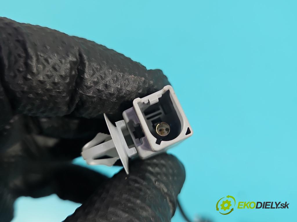 Lexus NX I 2014-2021 2.5 16V 155 HP automatic 114 kW 2494 cm3 5- Antena 86147-78010