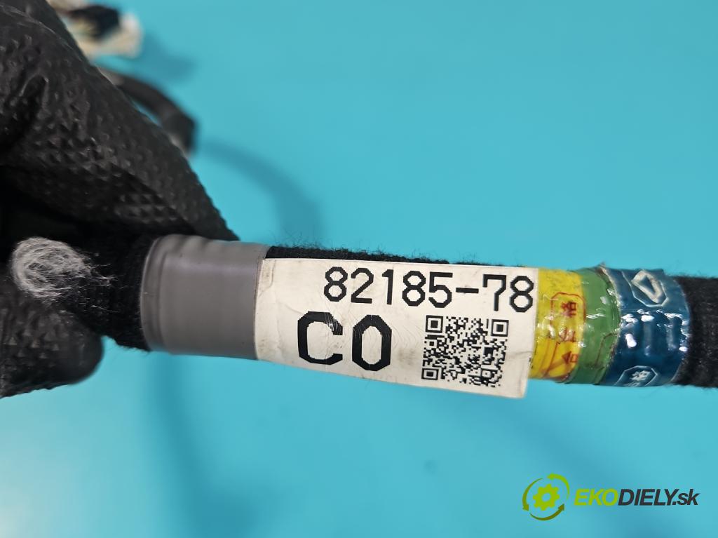 Lexus NX I 2014-2021 2.5 16V 155 HP automatic 114 kW 2494 cm3 5- Zväzok: kufrové dvere zadné 82185-78020B