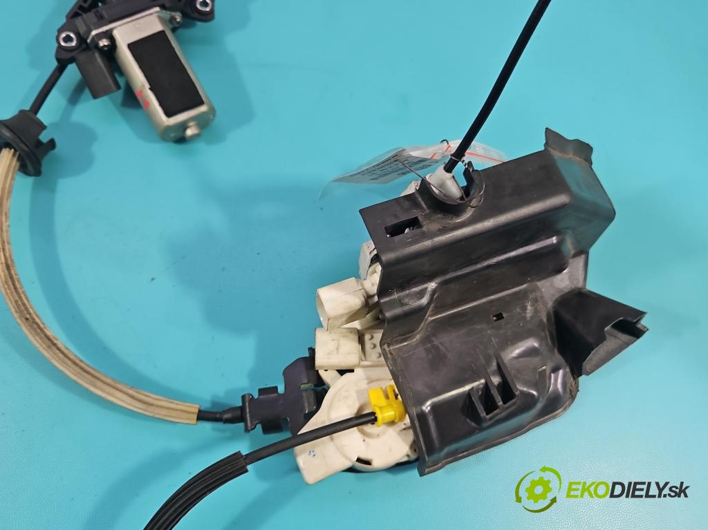 Audi A8 D4 2009-2017 2.0 TFSI 211KM automatic 155 kW 1984 cm3 4- zámek přední levý 4F0837059