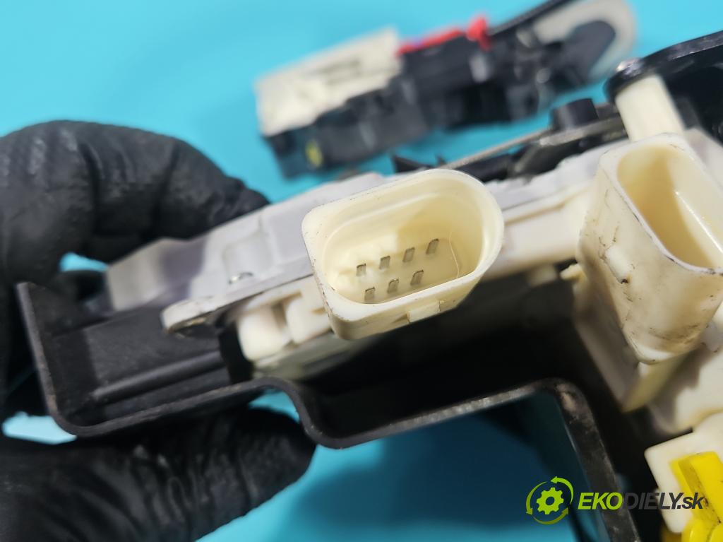 Audi A8 D4 2009-2017 2.0 TFSI 211KM automatic 155 kW 1984 cm3 4- zámek přední pravý 4F0837060