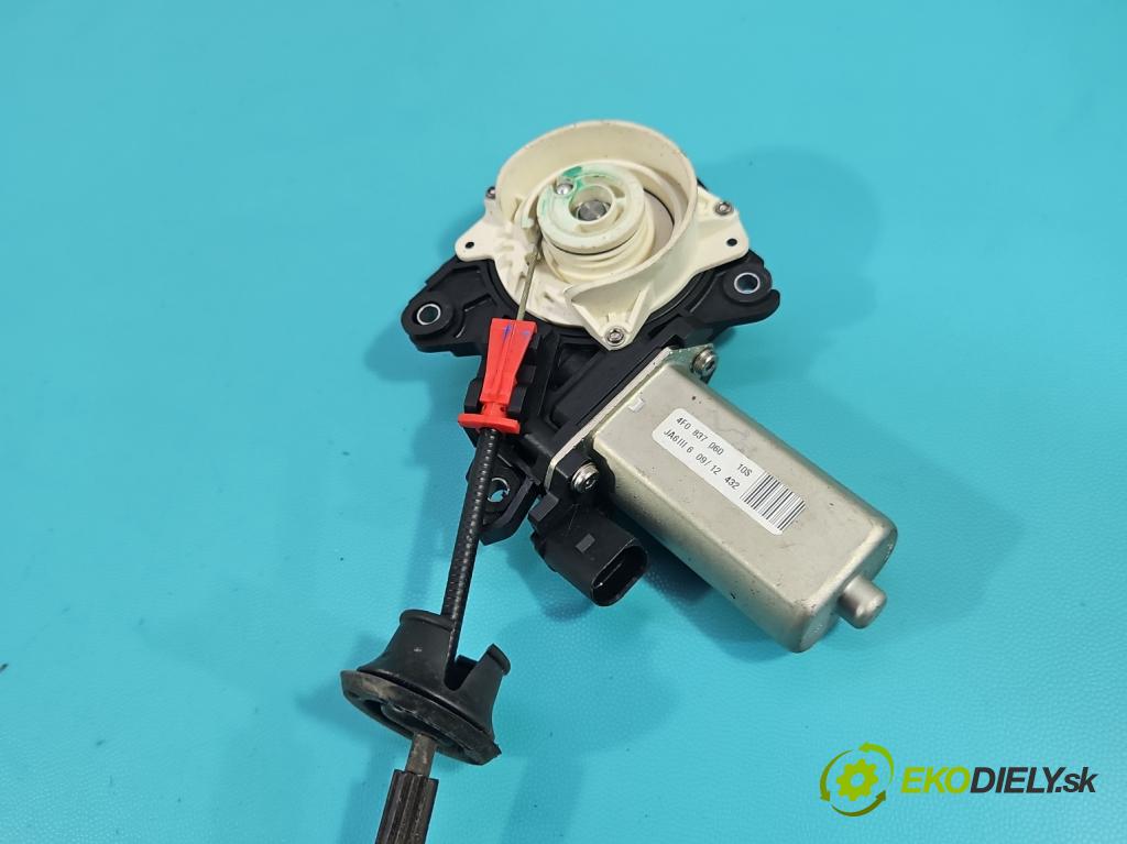 Audi A8 D4 2009-2017 2.0 TFSI 211KM automatic 155 kW 1984 cm3 4- zámok zadné pravý 4F0837060