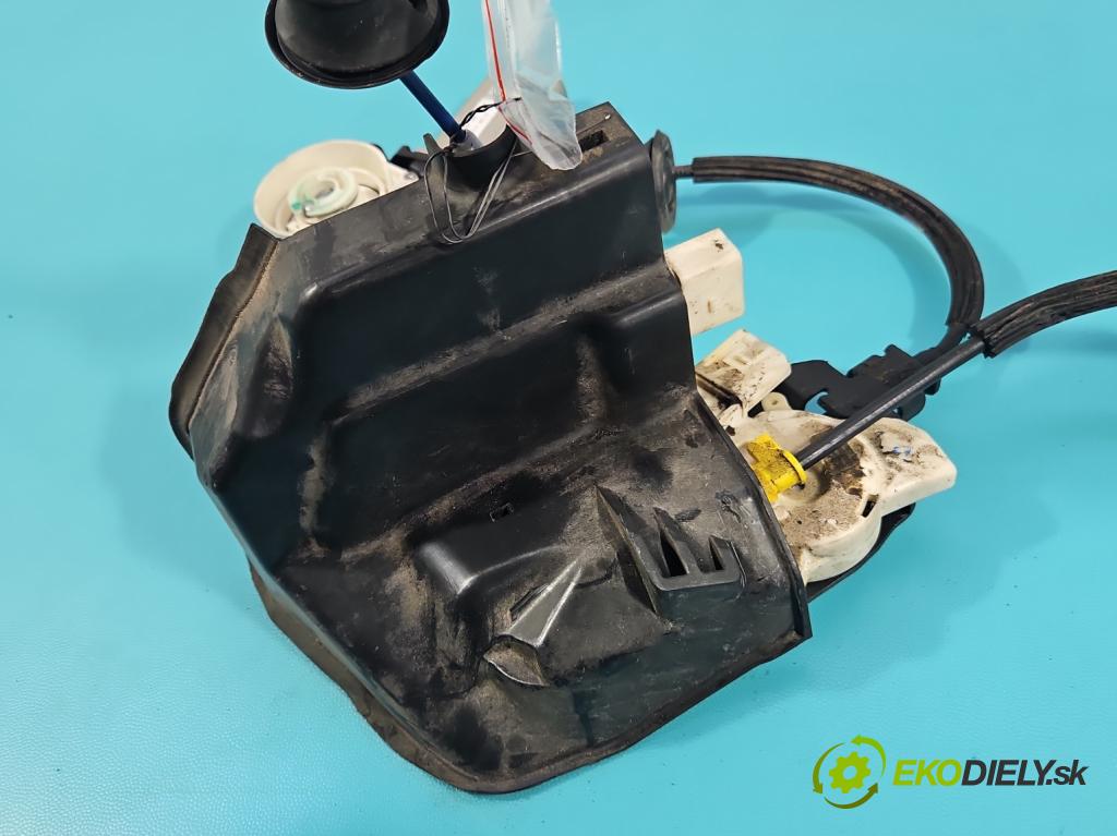 Audi A8 D4 2009-2017 2.0 TFSI 211KM automatic 155 kW 1984 cm3 4- zámok zadné pravý 4F0837060