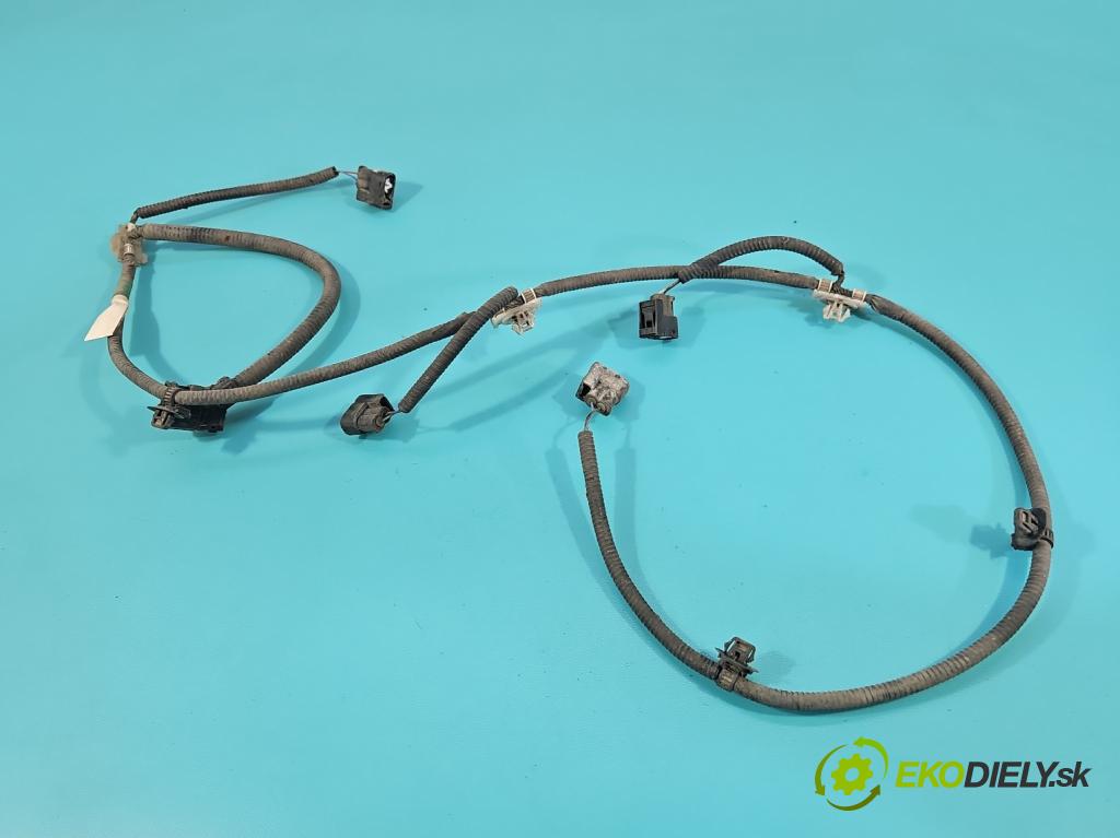 Lexus NX I 2014-2021 2.5 16V 155 HP automatic 114 kW 2494 cm3 5- Zväzok: nárazník zadné