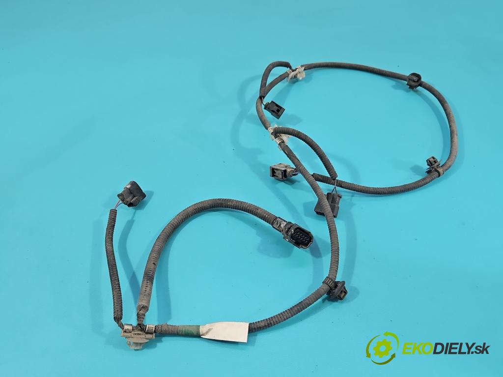 Lexus NX I 2014-2021 2.5 16V 155 HP automatic 114 kW 2494 cm3 5- Zväzok: nárazník zadné