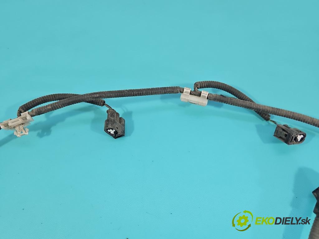 Lexus NX I 2014-2021 2.5 16V 155 HP automatic 114 kW 2494 cm3 5- Zväzok: nárazník zadné